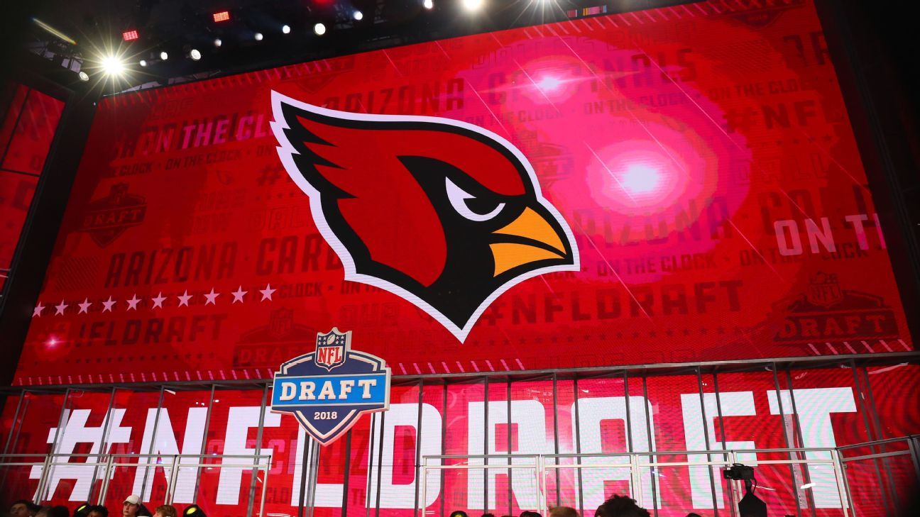 QYH球友会 - NFL暂停红雀高管涉赌政策违规行为：行业自律与合规风险全解析 - 球友会体育